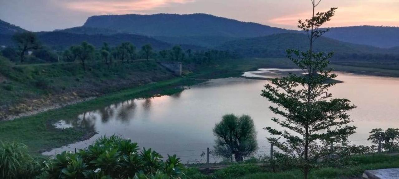 Prime Neelkanth Forest Retreat Resort Tehla Exteriör bild