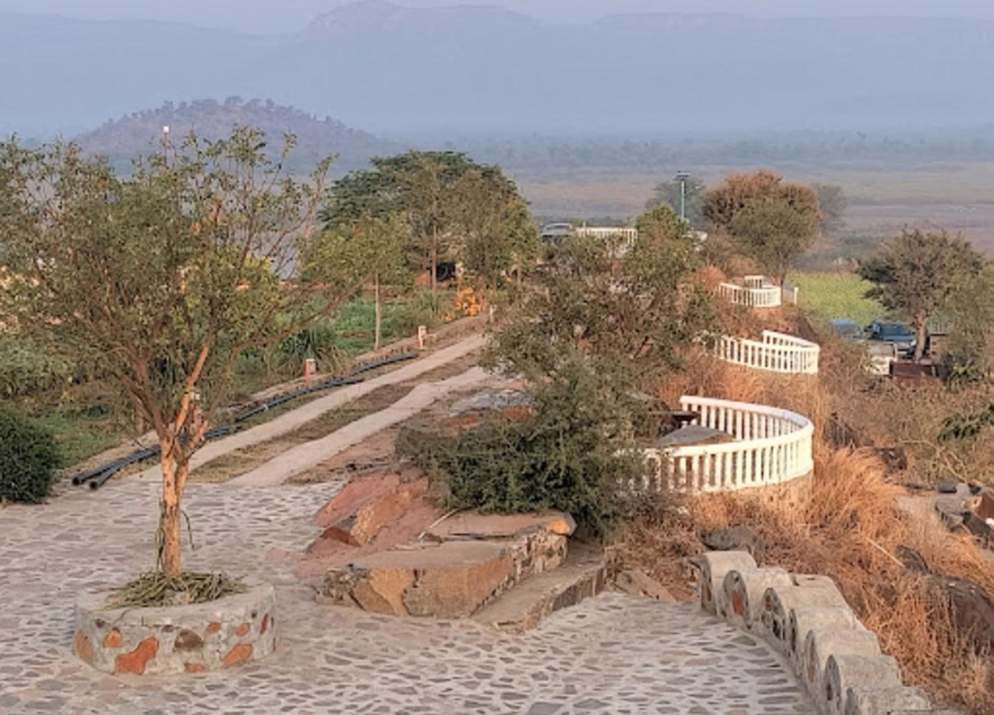 Prime Neelkanth Forest Retreat Resort Tehla Exteriör bild