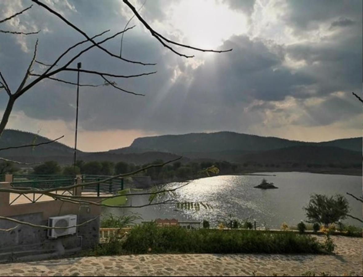 Prime Neelkanth Forest Retreat Resort Tehla Exteriör bild