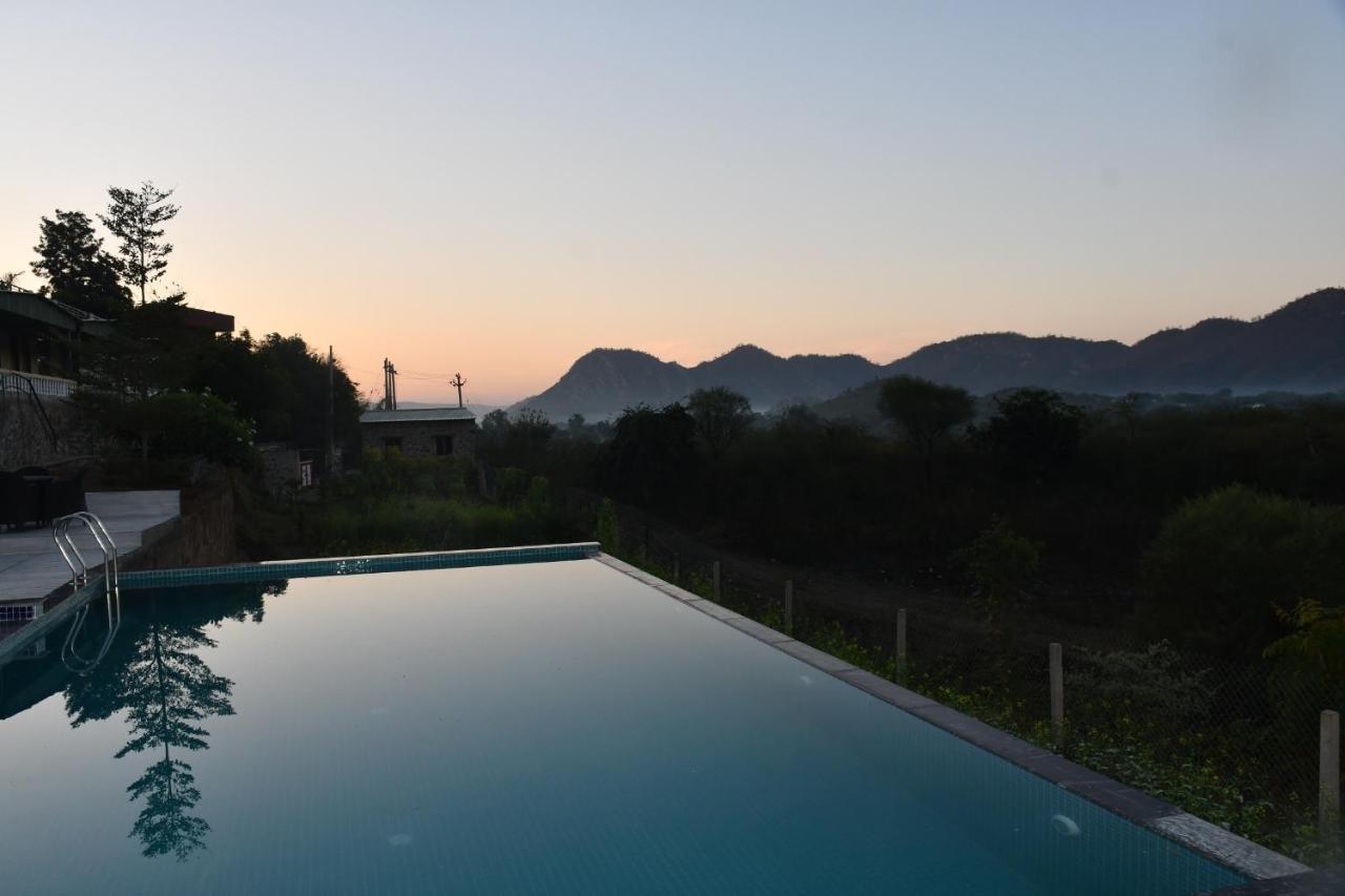 Prime Neelkanth Forest Retreat Resort Tehla Exteriör bild